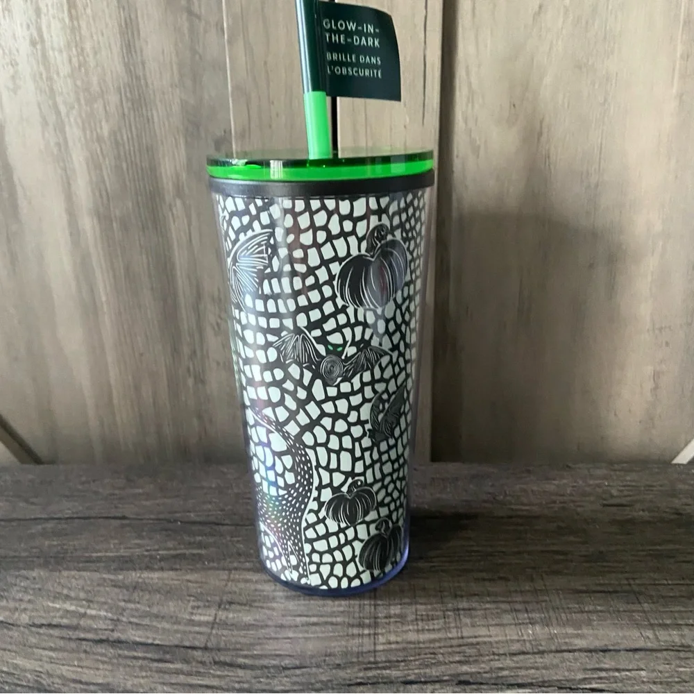 Starbucks Limited Edition Halloween NWT Glow in The Dark Lime Green Tumbler 12oz
